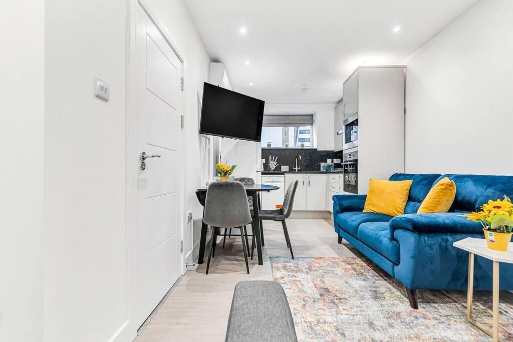 Luxstay Holland Park Apartment With Ac London Ngoại thất bức ảnh