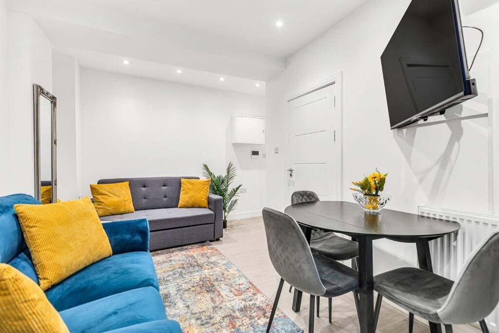 Luxstay Holland Park Apartment With Ac London Ngoại thất bức ảnh