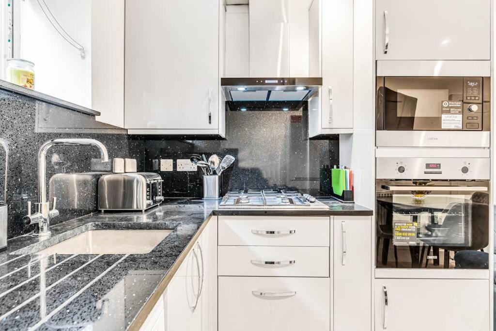 Luxstay Holland Park Apartment With Ac London Ngoại thất bức ảnh